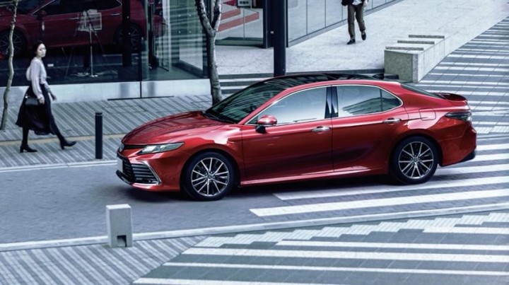 Camry 16